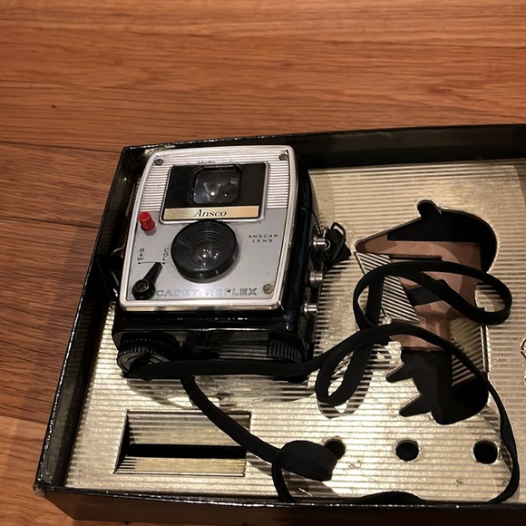 Ansco vintage camera. - Picture 3 of 5